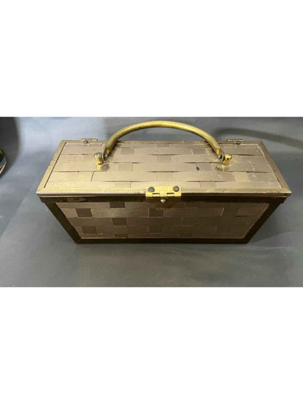 Woven Brass Metallic Box Purse With Red Lined Interior & Handle - Picture 9 of 11